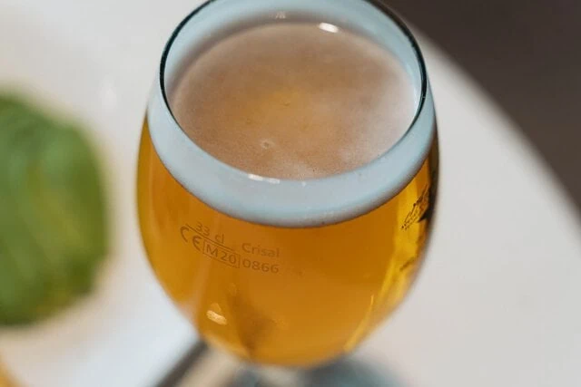 Caña de cerveza fría